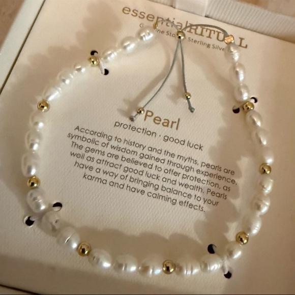 ⚡️Essential Ritual Pearl Bracelet - Picture 3 of 3